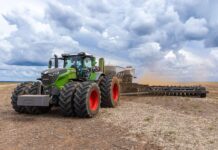 AGRISHOW 2026 – Entre as novidades, Fendt destacou série 1000 Vario e motor compatível com biocombustíveis HVOPTX
