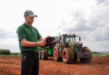 Agrishow 2026 – Solução da PTx Trimble permite transfor frotas atuais em sistemas inteligentes sem condutor